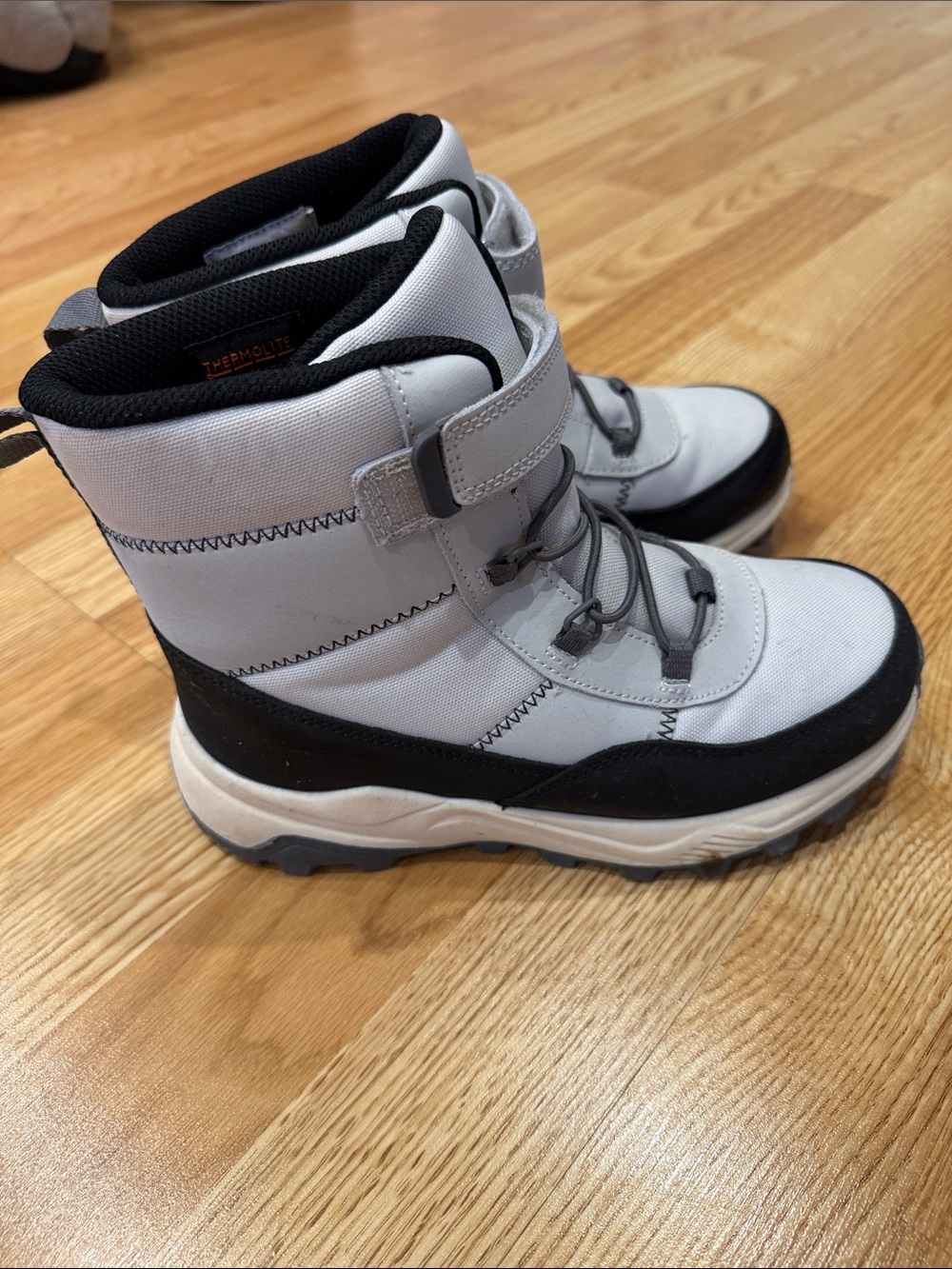 Kids Cat & Jack and Black Winter Boots - Lightweight Insulated Snow Boot